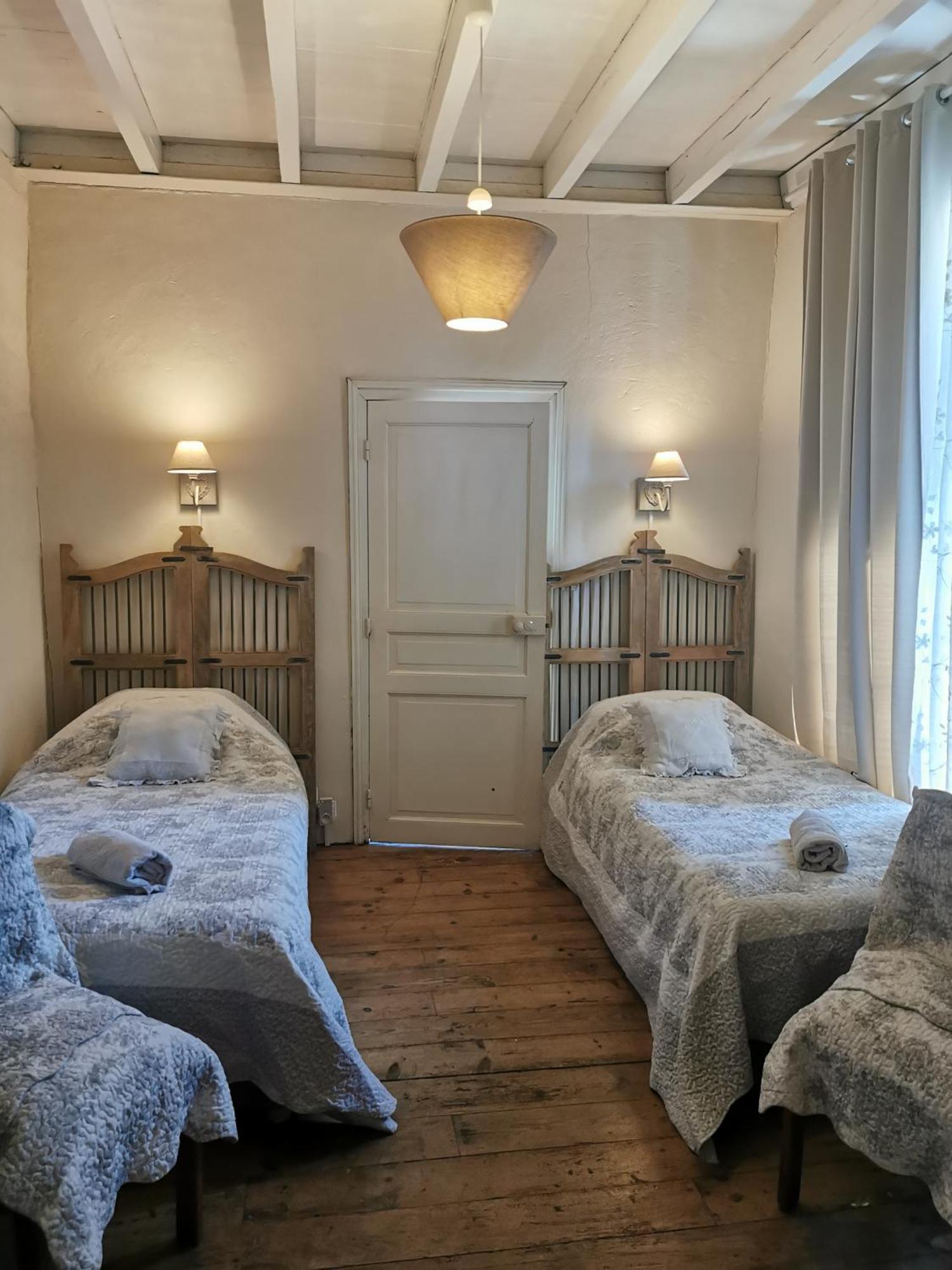 Chambres D'Hotes Chez Valerie 아레트 객실 사진